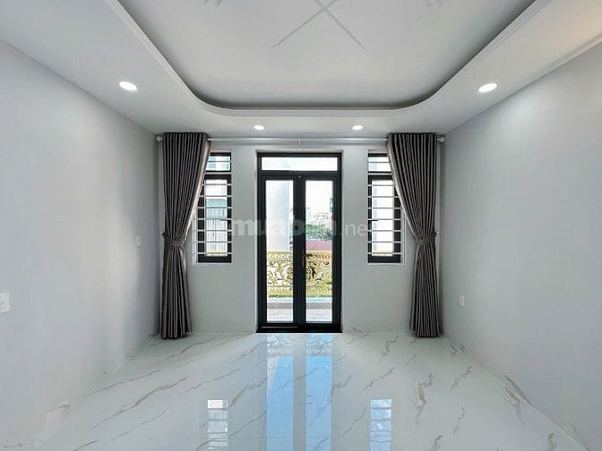 Nhà phố Tây Tứ Trạch ngay ngã tư bốn xã, giáp Tân Phú. chỉ 5 đồng hơn