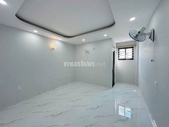 Nhà phố Tây Tứ Trạch ngay ngã tư bốn xã, giáp Tân Phú. chỉ 5 đồng hơn