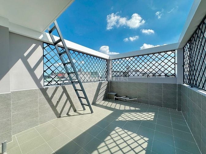 Nhà phố Tây Tứ Trạch ngay ngã tư bốn xã, giáp Tân Phú. chỉ 5 đồng hơn