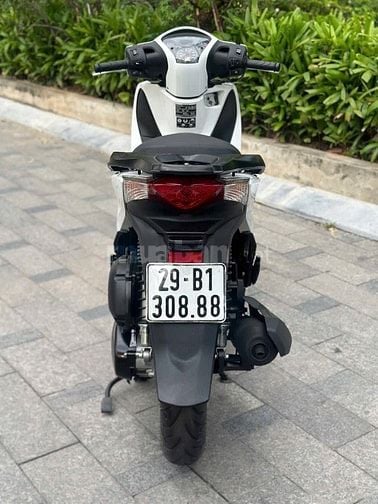 Siêu phẩm SH 150 CBS 2014 màu trắng cực đẹp- Biển Vip nhìn là mê.