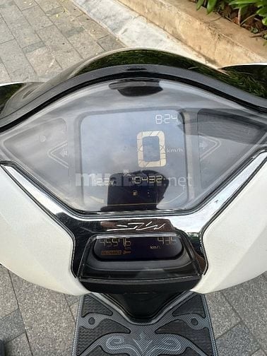 Cần Bán SH 125 CBS 2023 Màu Trắng Dán Kín Nilon Quá Mới