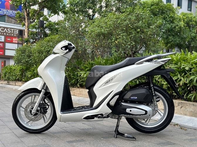 Cần Bán SH 125 CBS 2023 Màu Trắng Dán Kín Nilon Quá Mới