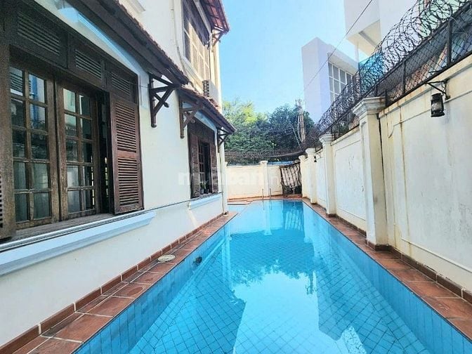 Bán biệt thự góc 2MT đường xe hơi Trần Quốc Thảo,P7,Quận 3, dt 345m2