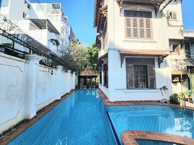 Bán biệt thự góc 2MT đường xe hơi Trần Quốc Thảo,P7,Quận 3, dt 345m2