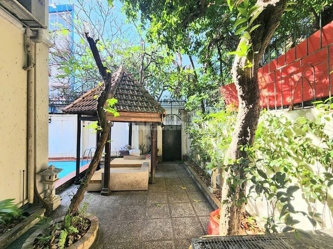 Bán biệt thự góc 2MT đường xe hơi Trần Quốc Thảo,P7,Quận 3, dt 345m2