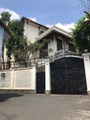 Bán biệt thự góc 2MT đường xe hơi Trần Quốc Thảo,P7,Quận 3, dt 345m2