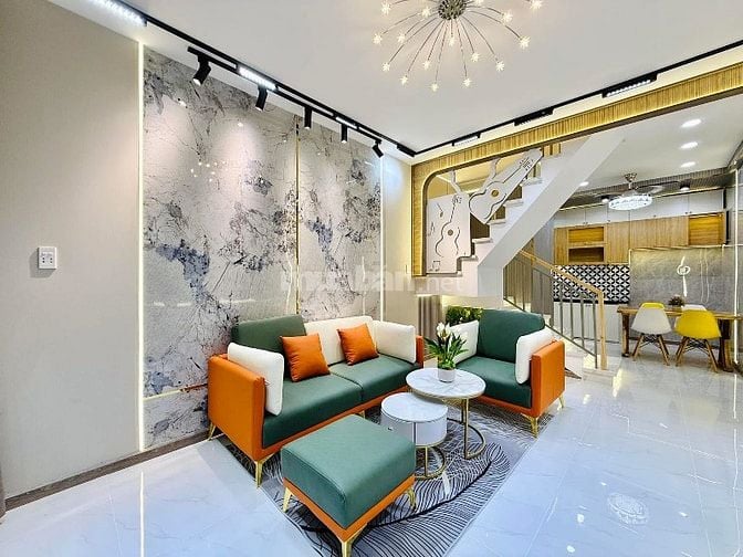 HÀNG HÓT PHÚ NHUẬN GẦN COOPMART- Đ. THÍCH QUẢNG ĐỨC GIÁ 3 TỶ 550/50M2