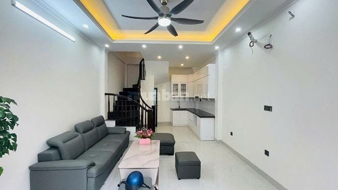 CC bán nhà 235 phố Yên Hòa,Cầu Giấy 35 m x 5 tầng mới tinh giá 7,6 tỷ