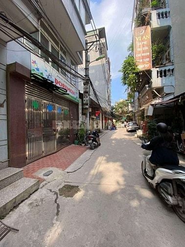CHÍNH CHỦ CẦN BÀN GẤP CĂN NHÀ KHU PHÂN LÔ HỌC VIỆN CẢNH SÁN CỔ NHUẾ