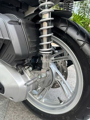 Cần bán SH 125 CBS cuối 2024 màu Trắng siêu mới