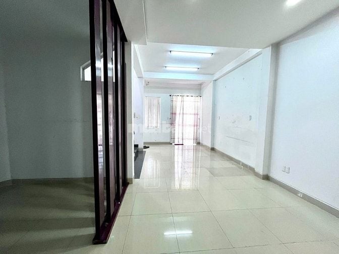 Cho thuê nhà mặt tiền trịnh hoài đức ,hiệp phú , q9, tp thủ đức