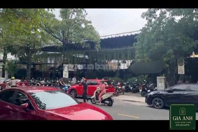 Sang gấp quán cafe 1000m² trung tâm Dĩ An – Full đồ – Vào bán ngay
