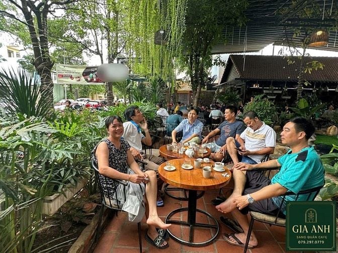 Sang gấp quán cafe 1000m² trung tâm Dĩ An – Full đồ – Vào bán ngay