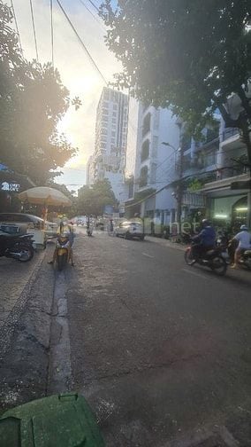 CHO THUÊ TẦNG TRỆT KINH DOANH BUỔI CHIỀU