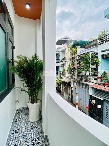 Nhà 4 lầu tuyệt đẹp CAO CẤP hẻm xe hơi 6m Quang Trung, P14, Q.Gò Vấp.