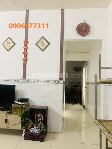 bán nhà 1 trệt 1 lầu 5-10m 2 mặt .tiền hẻm xe hơi Bình Chánh