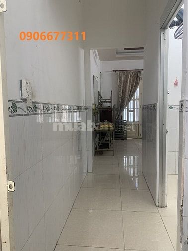 bán nhà 1 trệt 1 lầu 5-10m 2 mặt .tiền hẻm xe hơi Bình Chánh