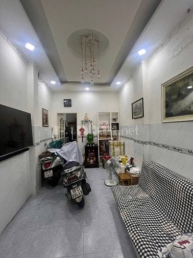 Bán nhà Trần Bình Trọng, Quận 5, giá ưu đãi chỉ với 5,5 tỷ, 32m2