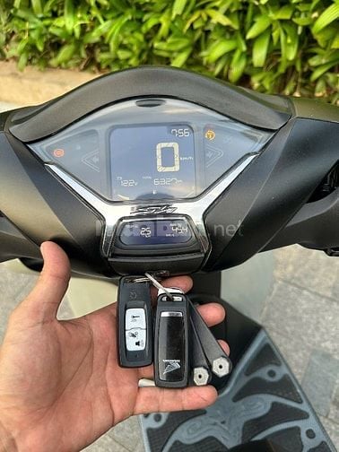 Cần bán SH 160 ABS 2024 Xám Xi Măng cực Hot