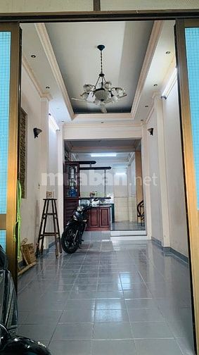 Cho thuê nhà mặt tiền đường Cao Xuân Dục, P.2, Quận 8 – Sát cầu Chà Và