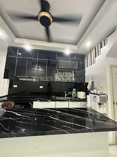 NHÀ ĐẸP THOÁNG, GẦN PHỐ, FULL CÔNG NĂNG, 5 PHÒNG NGỦ ĐỦ TIỆN ÍCH