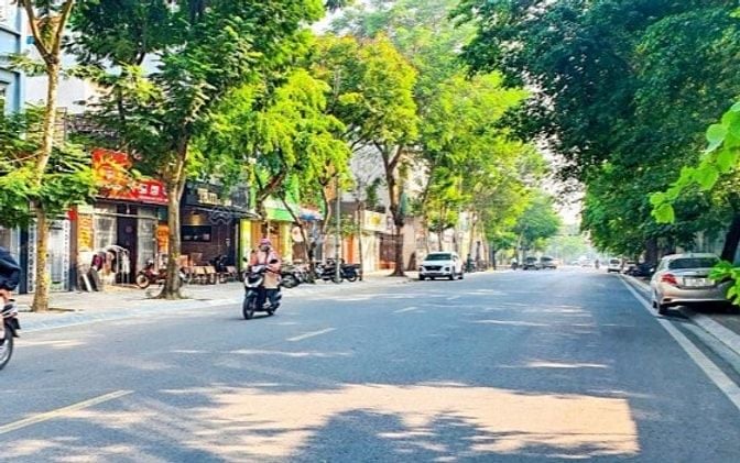Bán đất Việt Hưng, 142m2, MT: 7.5m, ô tô tránh, SĐCC, 12 tỷ 780tr
