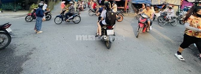 Dãy trọ 3 lầu MT đường 05 Q12 Bus tránh nhau, dòng tiền 900tr/năm PCCC
