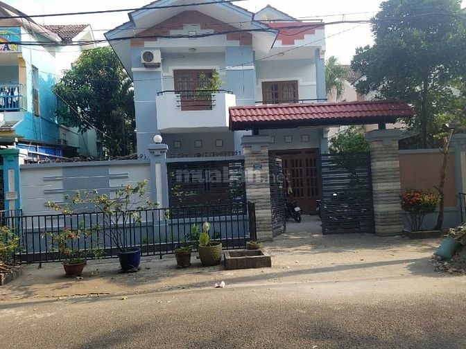 BÁN BIỆT THỰ SÂN VƯỜN QUẬN BÌNH TÂN