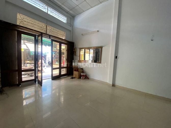 Cho thuê nhà 2 mặt tiền Đội Cung, P.11, Q.11 giá 16tr