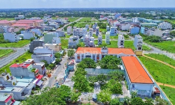 5x28 trung tâm Huyện, khu đông dân tiện vào nội thành, ngay VINHOMES