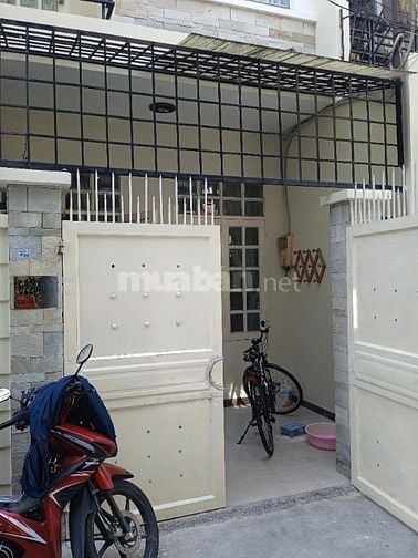 Cho thuê nhà nguyên căn gần E-town tân bình.