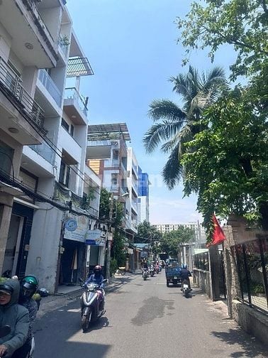 Cho thuê 450m2 mặt tiền hẻm rất sung và đông đúc đối diện khu Citil