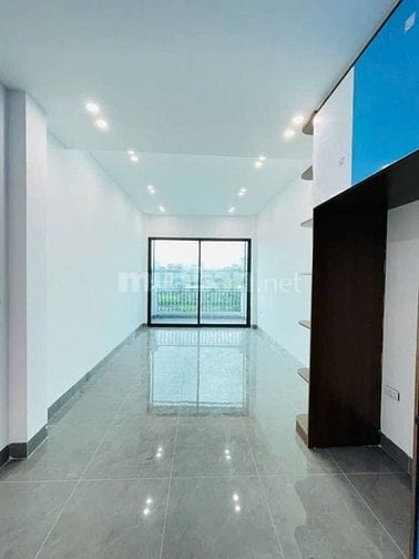 Đặng Tiến Đông còn 1 căn, 7 tầng thang máy, ô tô tránh, dừng đỗ trước