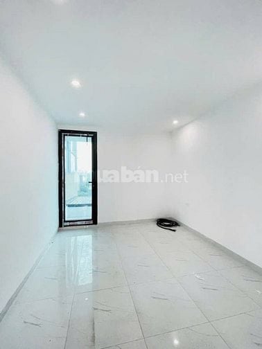 Đặng Tiến Đông còn 1 căn, 7 tầng thang máy, ô tô tránh, dừng đỗ trước