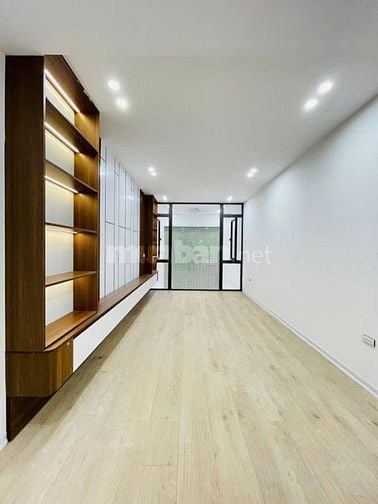 Đặng Tiến Đông còn 1 căn, 7 tầng thang máy, ô tô tránh, dừng đỗ trước