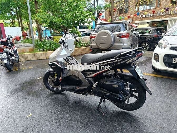 Đổi xe mới nên ra đi xe chạy kỹ.Biển số đẹp ae nhé