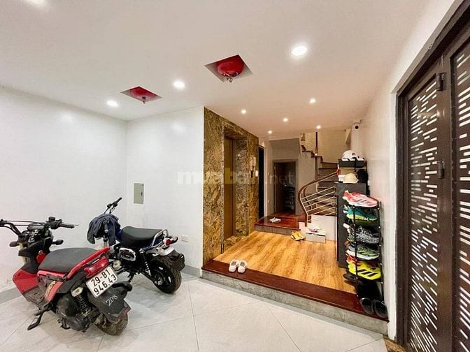 Nhà Đẹp Ô Tô Trong Nhà Nguyễn Đức Cảnh 61m, 7 tầng, mt 4.4m, giá 23 tỷ