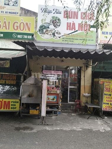 Sang nhượng quán bún chả Hà Nội