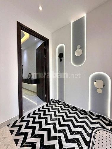 Nhà nở hậu tài lộc đường Trần Minh Quyền, Q10. Gần nhà hát Hoà Bình