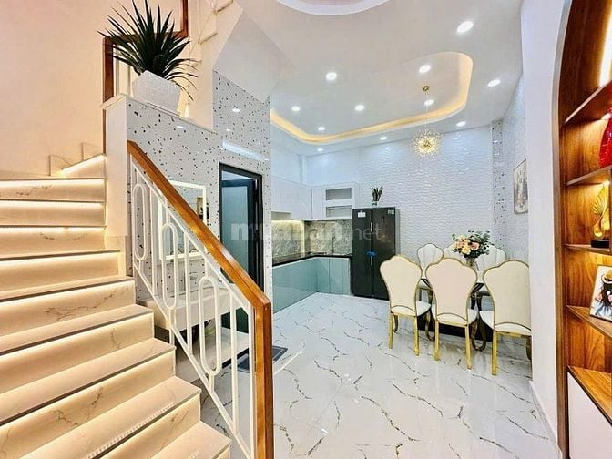 Chú Sáu bán nhà 40m2 Lê Hồng Phong,Q5.Gần Bệnh Viện Nhiệt Đới.Hẻm 6m.