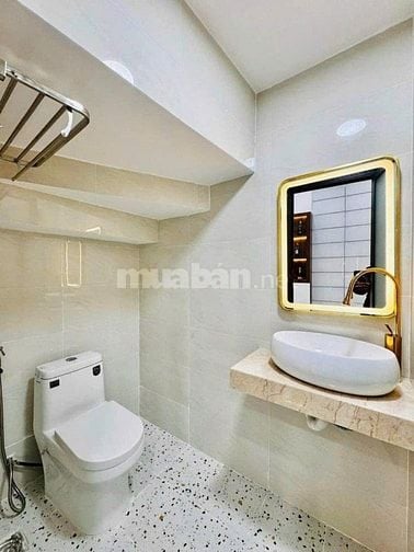 QUẬN 3 Nhà Trần Văn Đang - 3 Lầu - Hẻm 5M Đang cho thuê 15tr/tháng,SHR