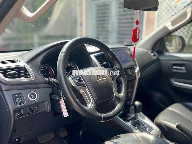 Mitsubishi Triton 2021 4x2 AT Mivec Premium 75N KM