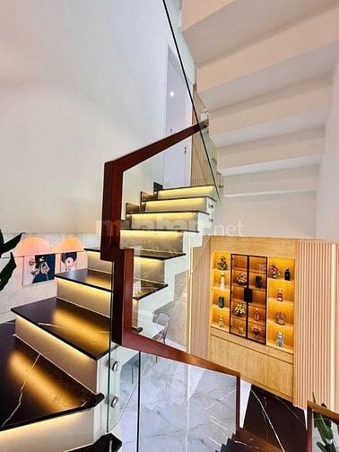 SIÊU PHẨM Ô TÔ🔥MT DUY TÂN chốt giá 3,390Tỷ/68m2 mua nhanh bớt 90Tr🔥