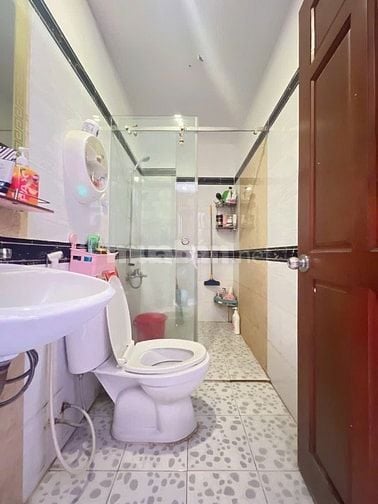 🌟 NHÀ BÈ GẦN CHỢ PHÚ XUÂN - SÁT VÁCH QUẬN 7 🚗 HẺM XE HƠI TRÁNH NHAU,