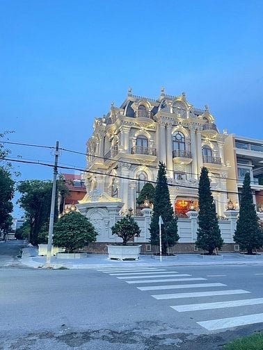 CHỈ NHỈNH 12 TỶ – SỞ HỮU NGAY KHÁCH SẠN MINI 10 PHÒNG TẠI TÊN LỬA –