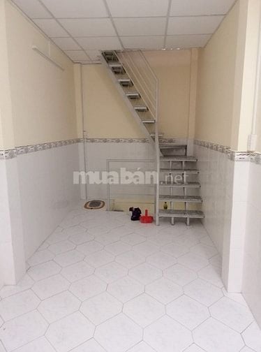 Nhà nguyên căn 1 trệt 2 lầu quận Bình Thạnh 13.2m²