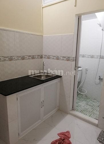 Nhà nguyên căn 1 trệt 2 lầu quận Bình Thạnh 13.2m²