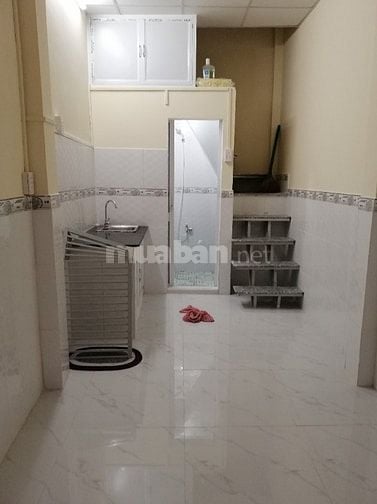 Nhà nguyên căn 1 trệt 2 lầu quận Bình Thạnh 13.2m²
