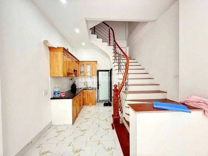 🏡 CHÍNH CHỦ BÁN NHÀ 5 TẦNG ĐẸP LONG BIÊN – GẦN TRƯỜNG HỌC, GIAO THÔNG