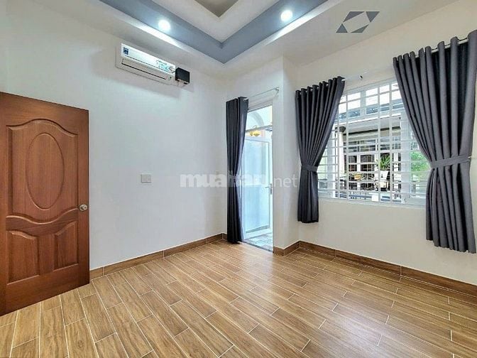 Cần bán gấp nhà 60m2 giá 3tỷ550 triệu đường Nguyễn Xí quận Bình Thạnh